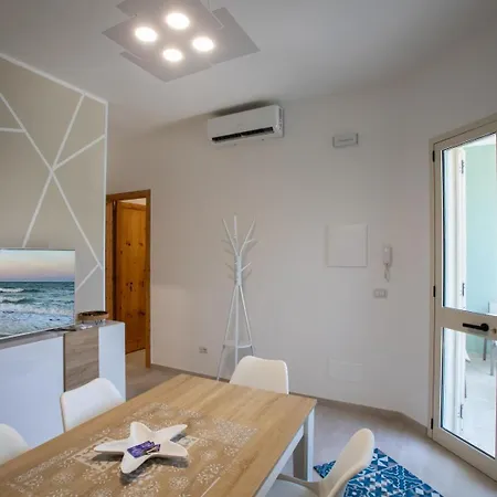 Casa vacanze Tamerici1 A 150metri Dai Lidi Di Baia - Apulia